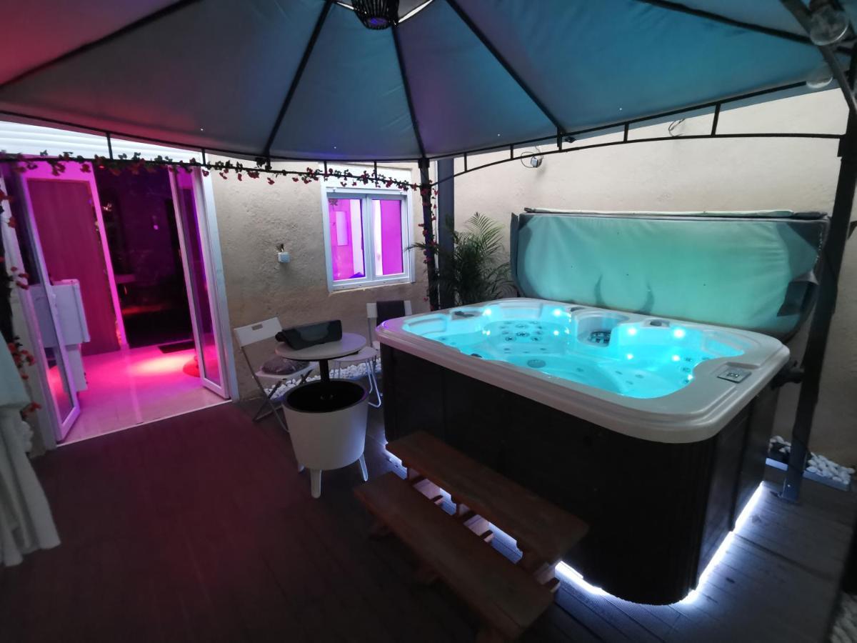 Lyon Superbe Jacuzzi Vue Sur Jardin Apartment Villeurbanne Exterior photo